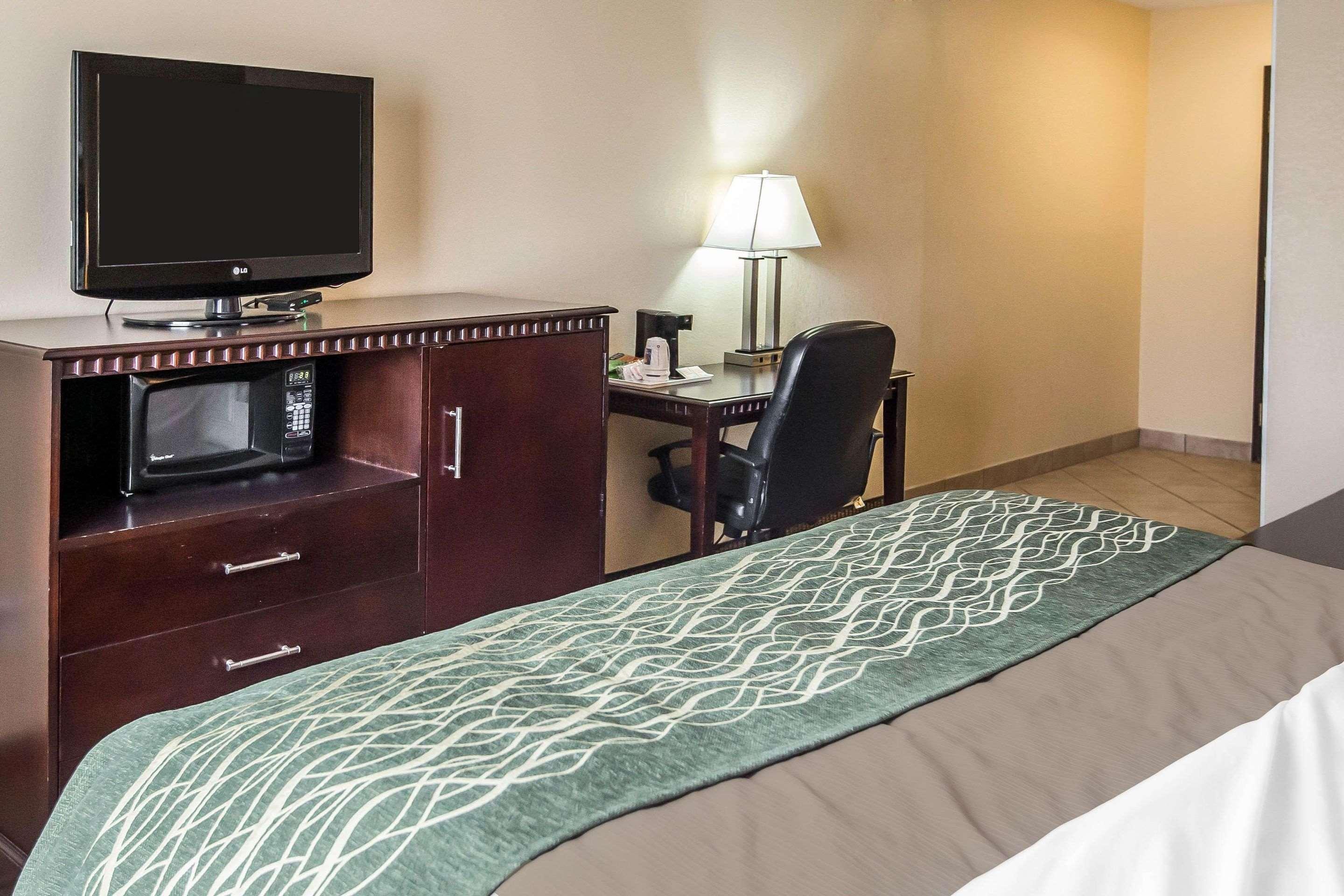 Econo Inn&suites