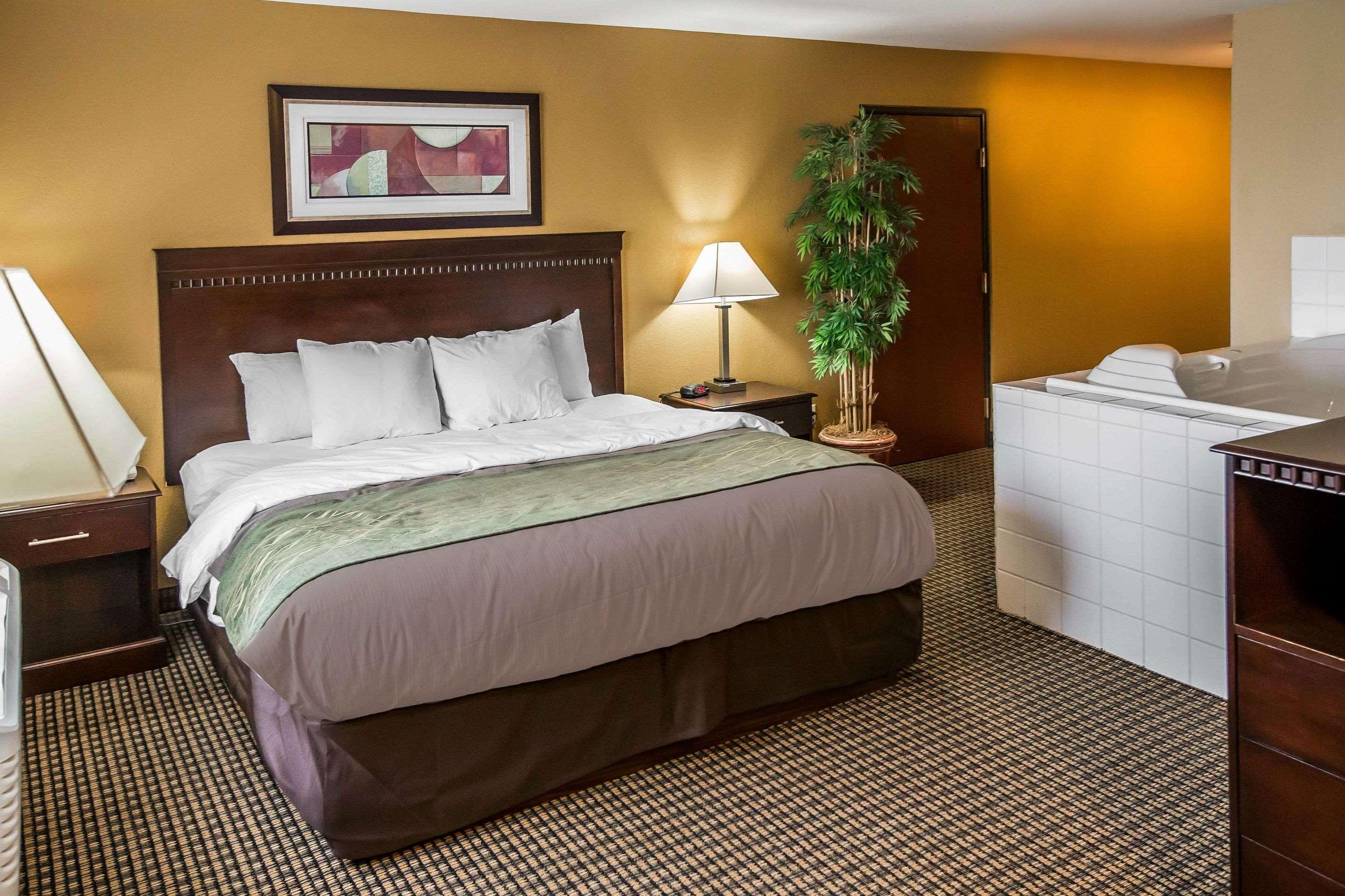 Econo Inn&suites