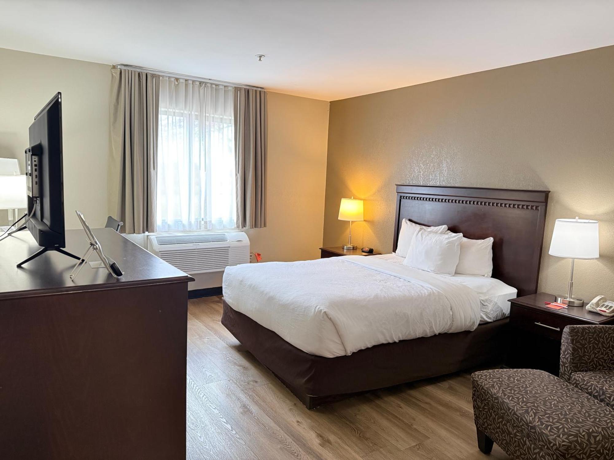 Econo Inn&suites 2*