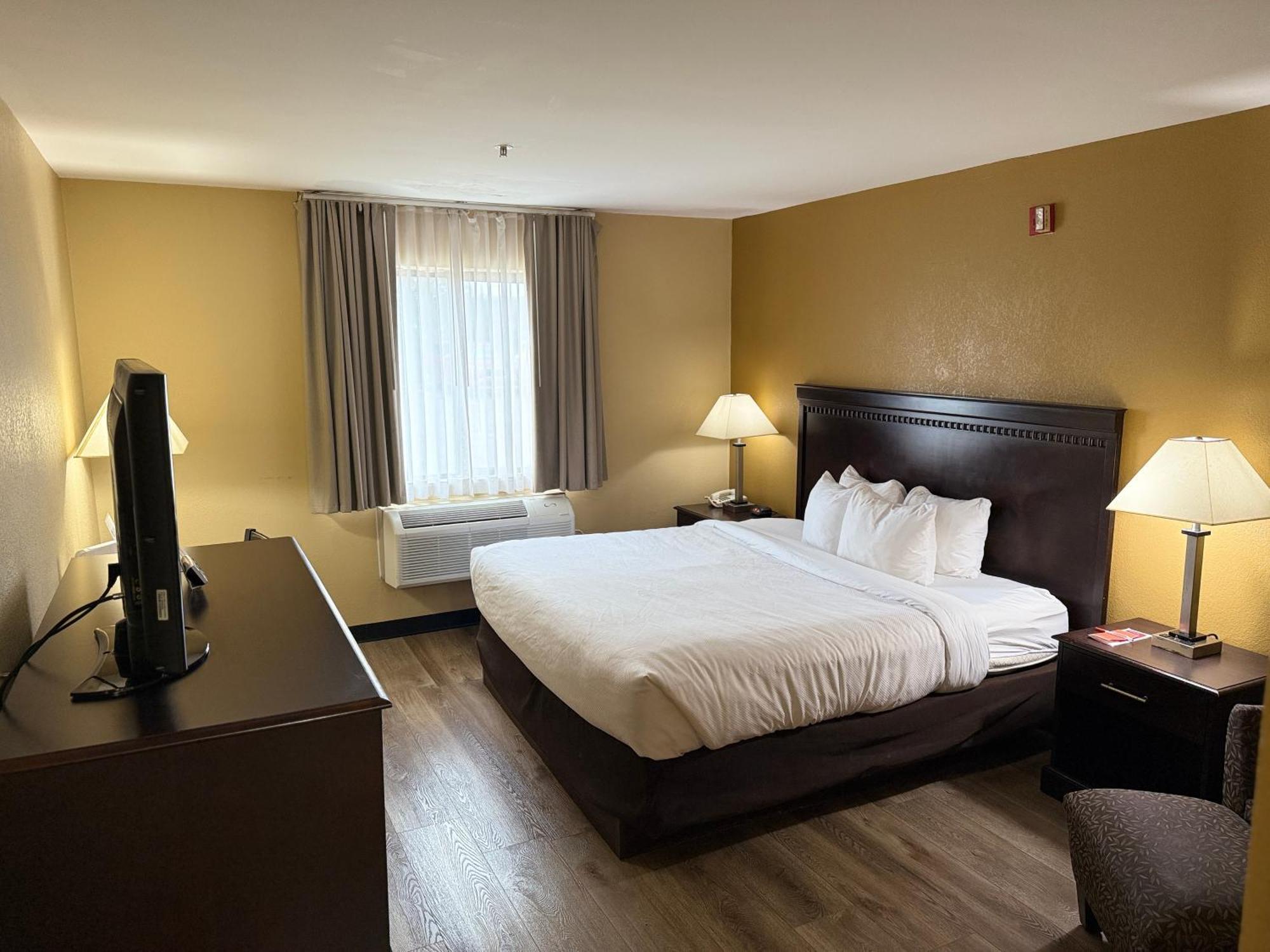 Econo Inn&suites 2* Monroe