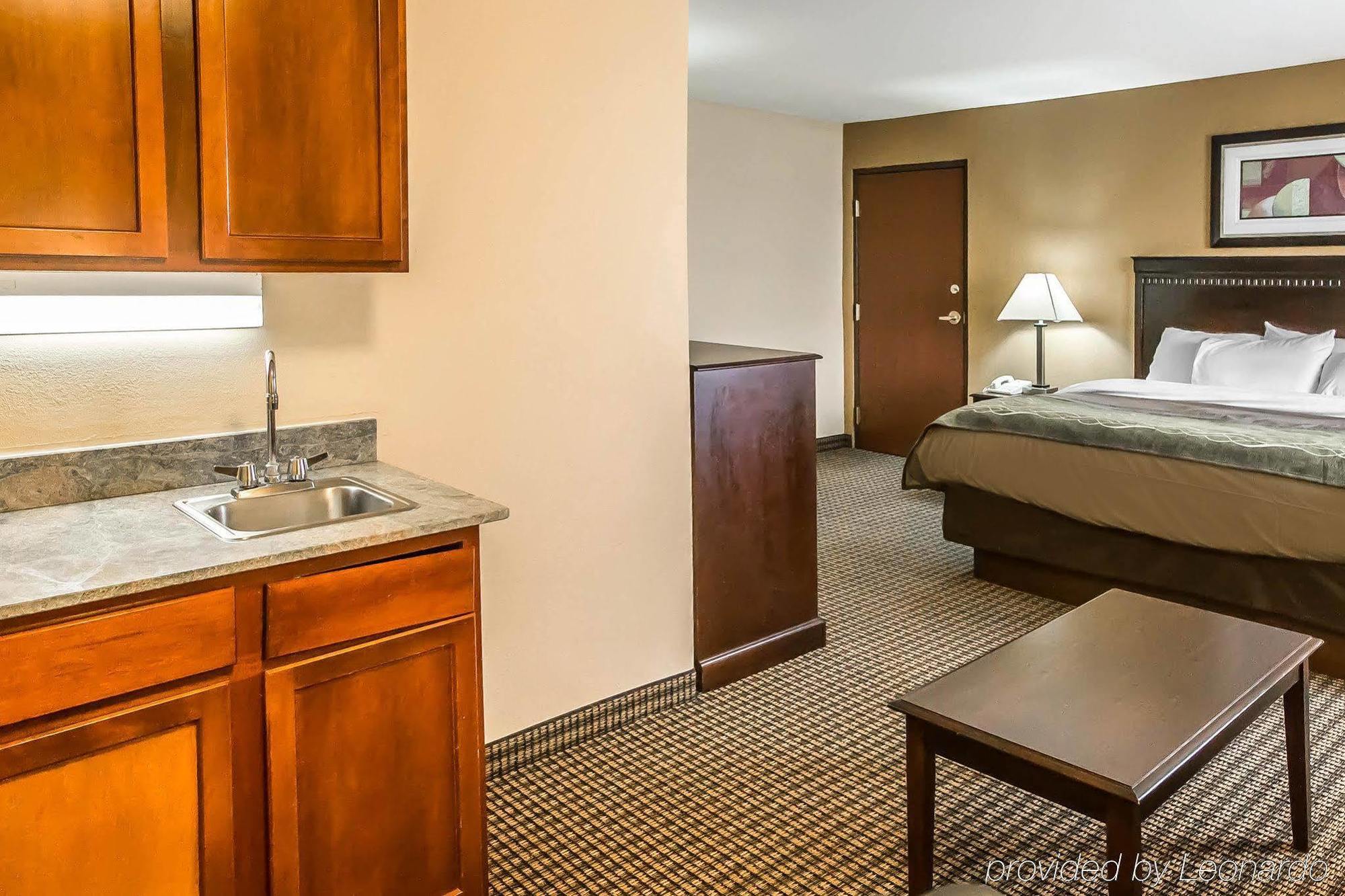 Econo Inn&suites